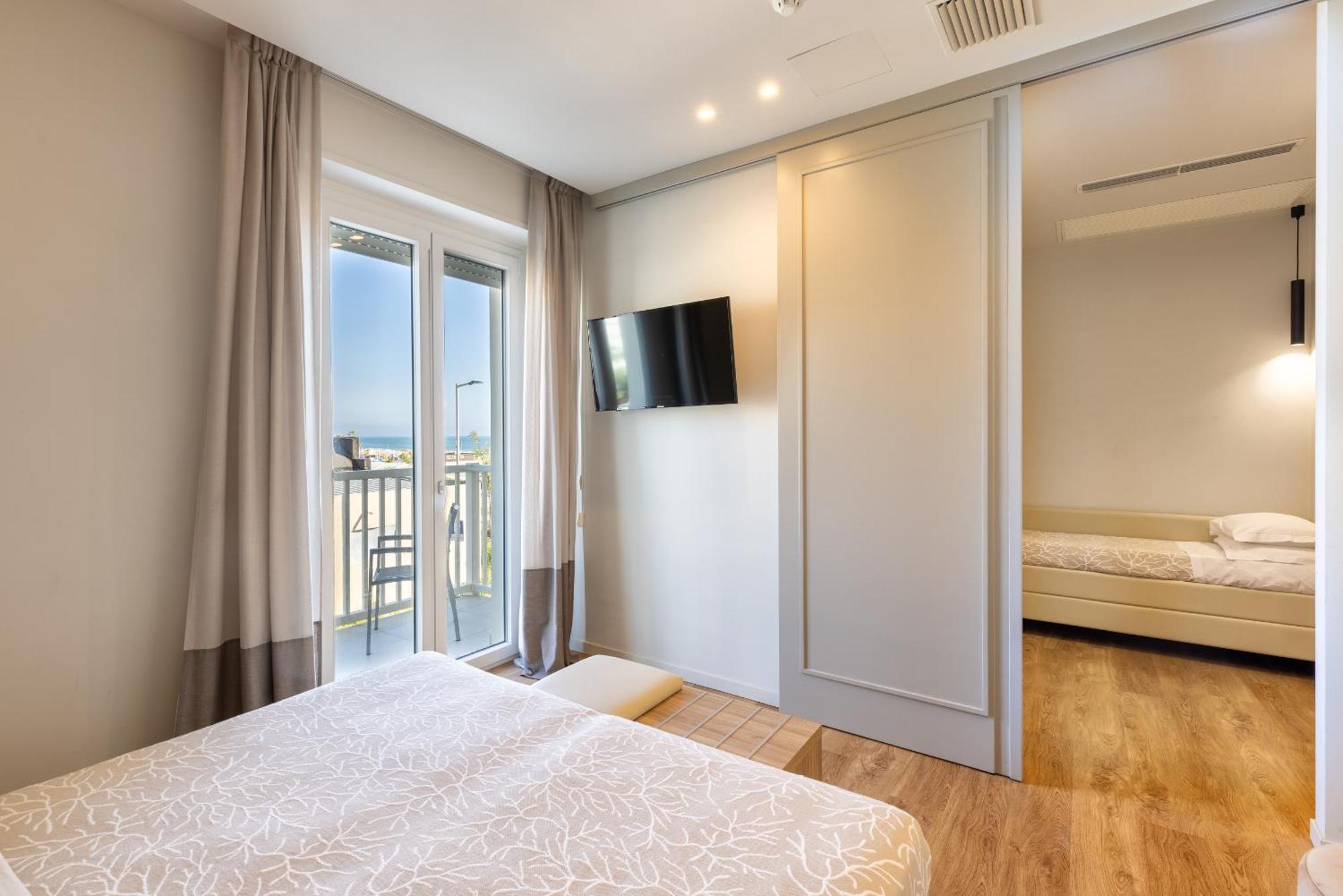 Hotel Gemma Ричоне Екстериор снимка