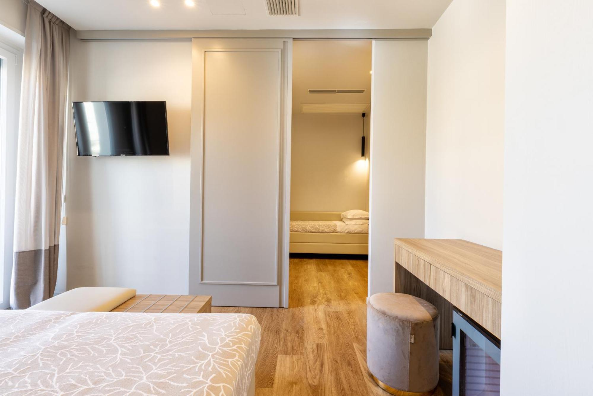 Hotel Gemma Ричоне Екстериор снимка